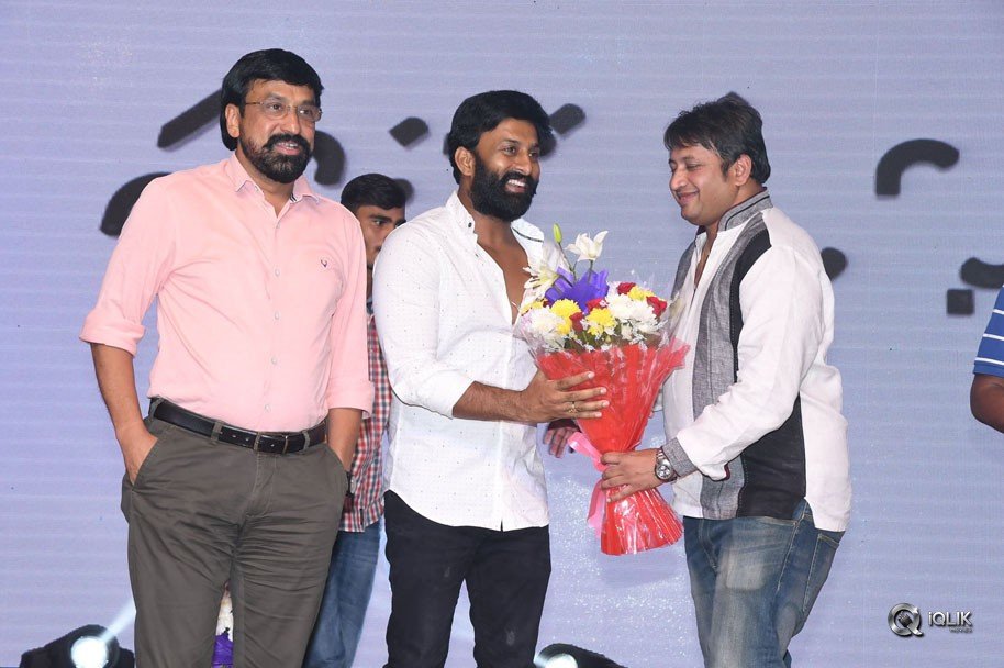 Mahanubhavudu-Movie-Pre-Release-Function
